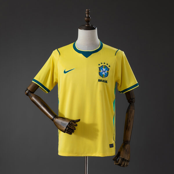Camiseta Brasil 2026 Local