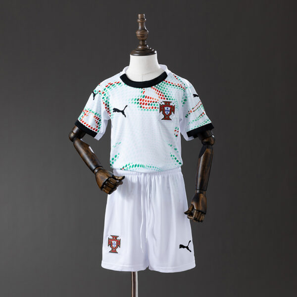 Kit Infantil Portugal 2025 Visita
