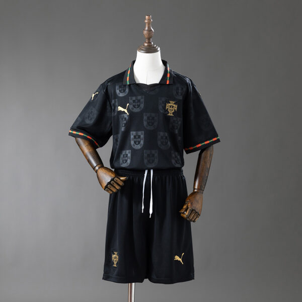Kit Infantil Portugal 2026 Black Panther