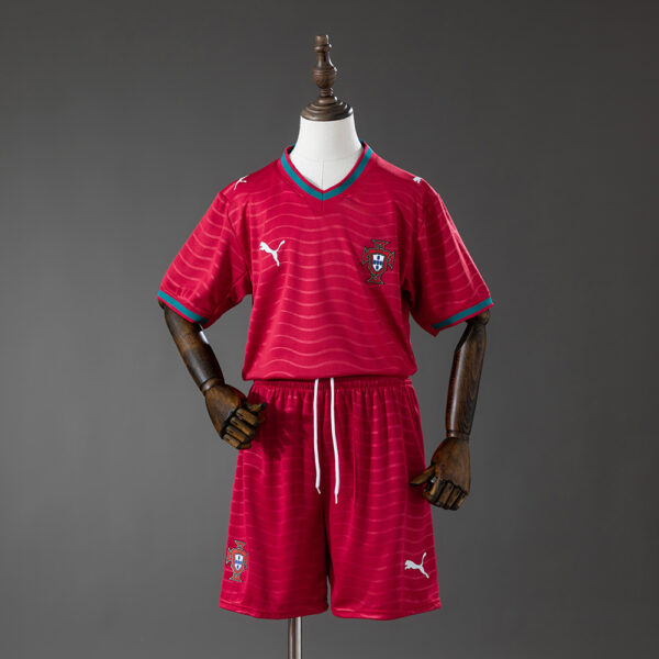 Kit Infantil Portugal 2026 Local