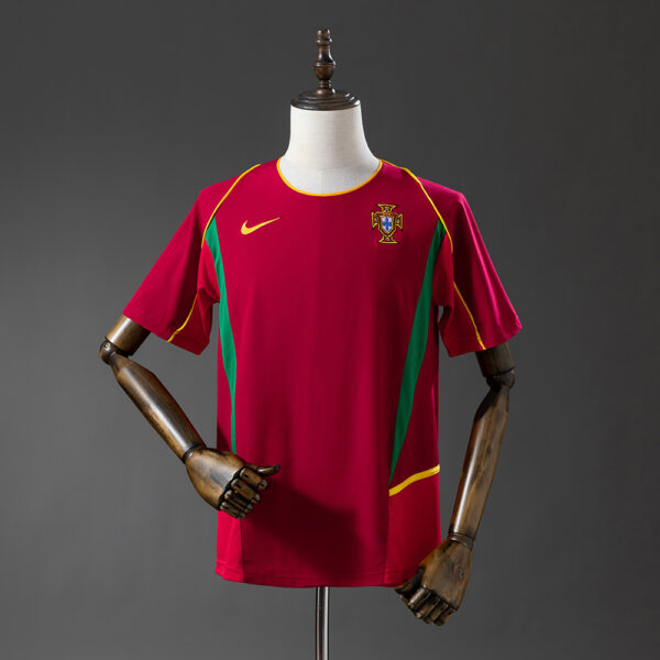 Camiseta Retro Portugal 2002 Local