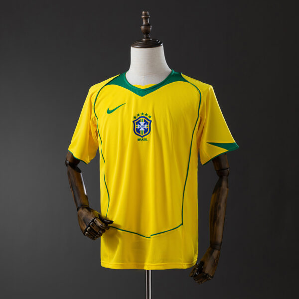 Camiseta Retro Brasil 2004/06 Local