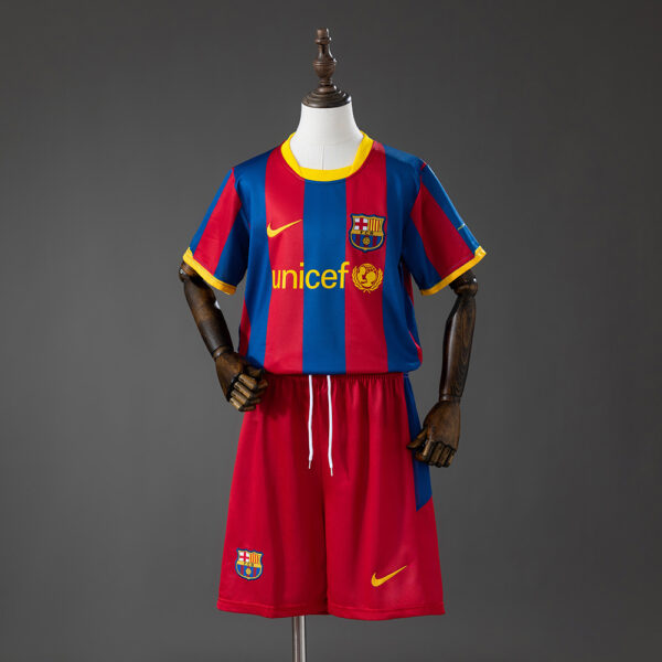 Kit Retro Infantil Barcelona 2010/11 Local