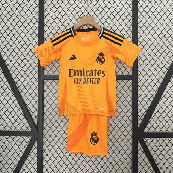 Kit Infantil Real Madrid 2024/25 Visita
