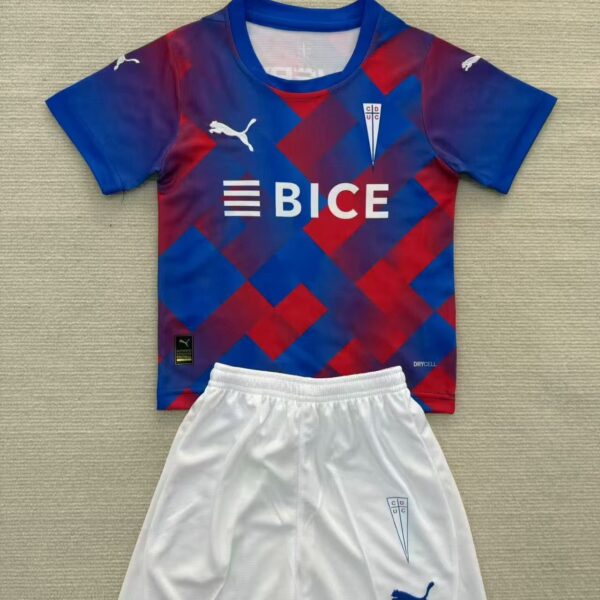 Kit Infantil Universidad Católica 2025/26 Tercera