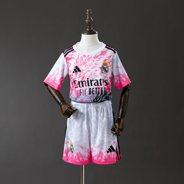 Kit Infantil Real Madrid 2025/26 Edición Especial