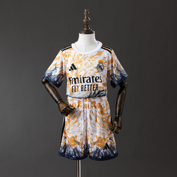 Kit Infantil Real Madrid 2025/26 Edición Especial
