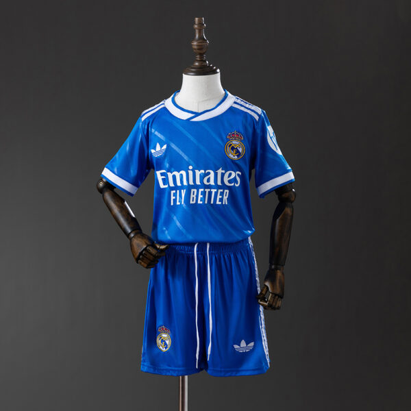 Kit Infantil Real Madrid 2025/26 Tercera Equipación