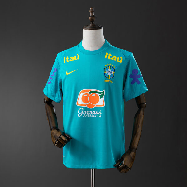 Camiseta Retro Brasil 2021 Entrenamiento