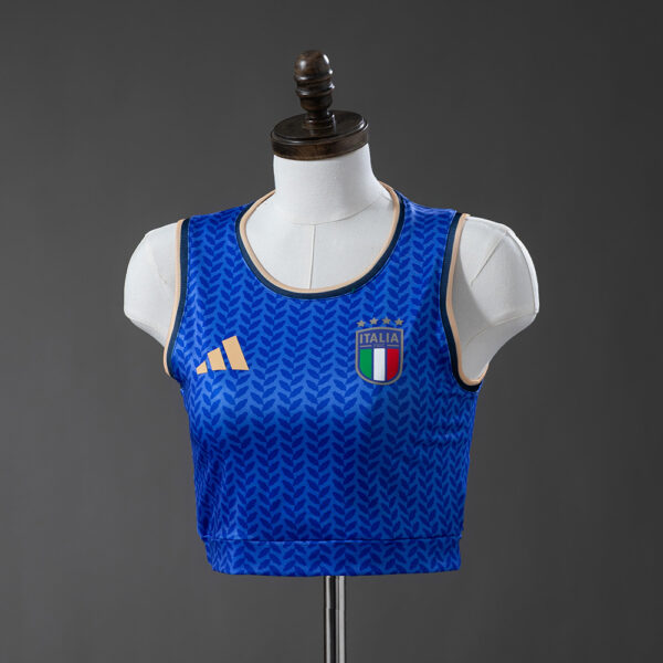 Crop Top 2026 Italia Local