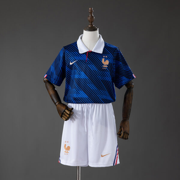 Kit Infantil Francia 2026 Local