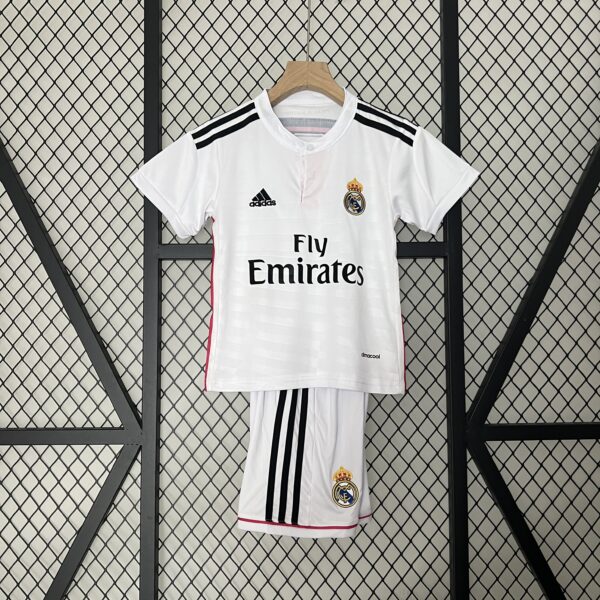Kit Retro Infantil Real Madrid 2014/15 Local